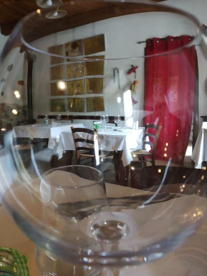 Taverna Del Dolmen Millesimo Екстер'єр фото